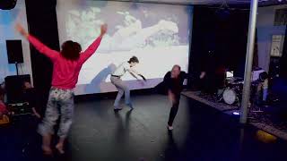 Celebrity Hot Mess! x Move Move Collaborative: Early Show - November 12, 2022 Net Worth