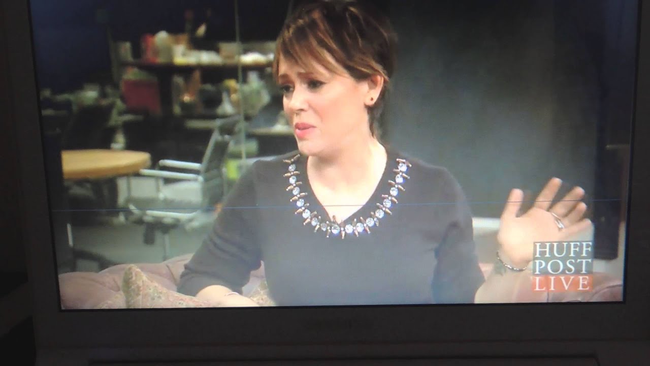 Alyssa Milano talking about Charmed and Rose McGowan - 2016