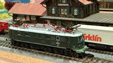 Marklin 88089 ÖBB Austrian Cl 1018 Electric Locomotive Test Run at z.scale.hobo 11.26.1025