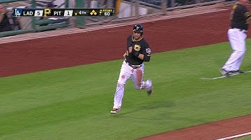 LAD@PIT: Mercer connects for an RBI single in the 4th