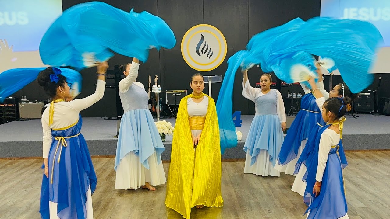 Ministerio de danza herederas del reino.¡Santo por siempre!1 de enero de 2024