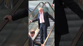 Albo Narrowly Avoids Escalator Tumble | 10 News
