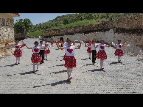 #23Nisan Gösterisi Erik Dalı Gevrektir. Üçerli İlkokulu #Savur / Mardin (Prova)