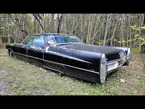 1967 Cadillac Sitting