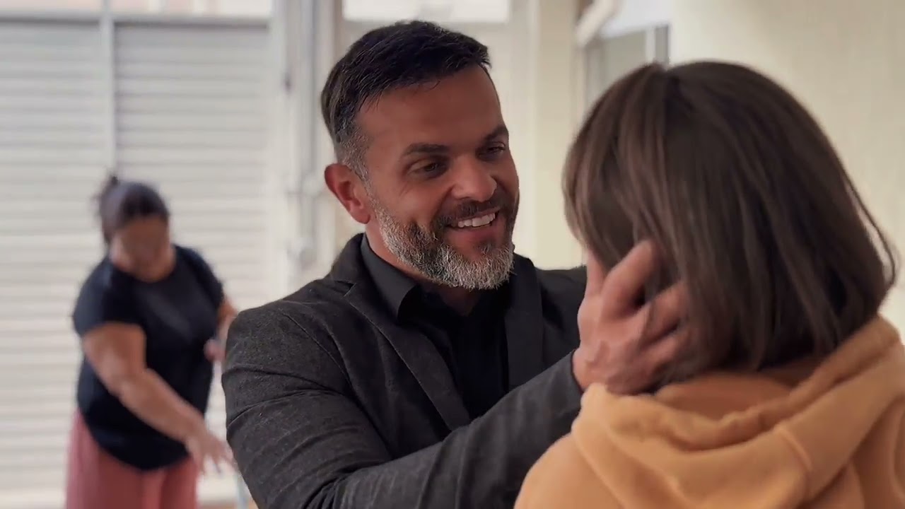 Ela se casou achando que teria um marido, mas encontrou um narcisista! Completo!