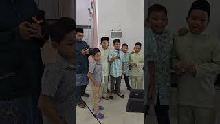 Download Lagu karaoke dengan sepupu Malam Masih muda MP3