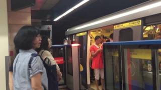 台北捷運C321型改裝事往頂埔離開BL11西門站