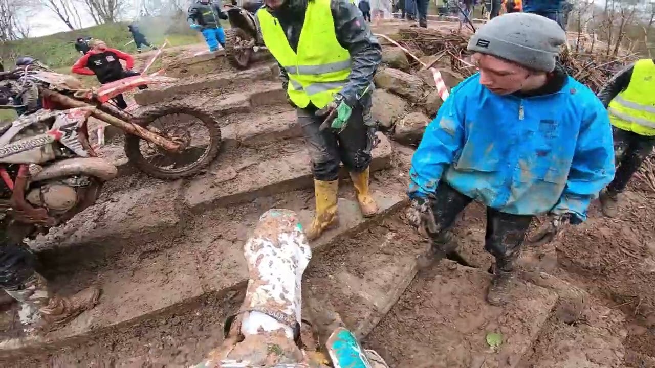 HESG Hardenduro 2023 Neuhaus-Schierschnitz / Start + erste Runde / Schlamm des Todes!