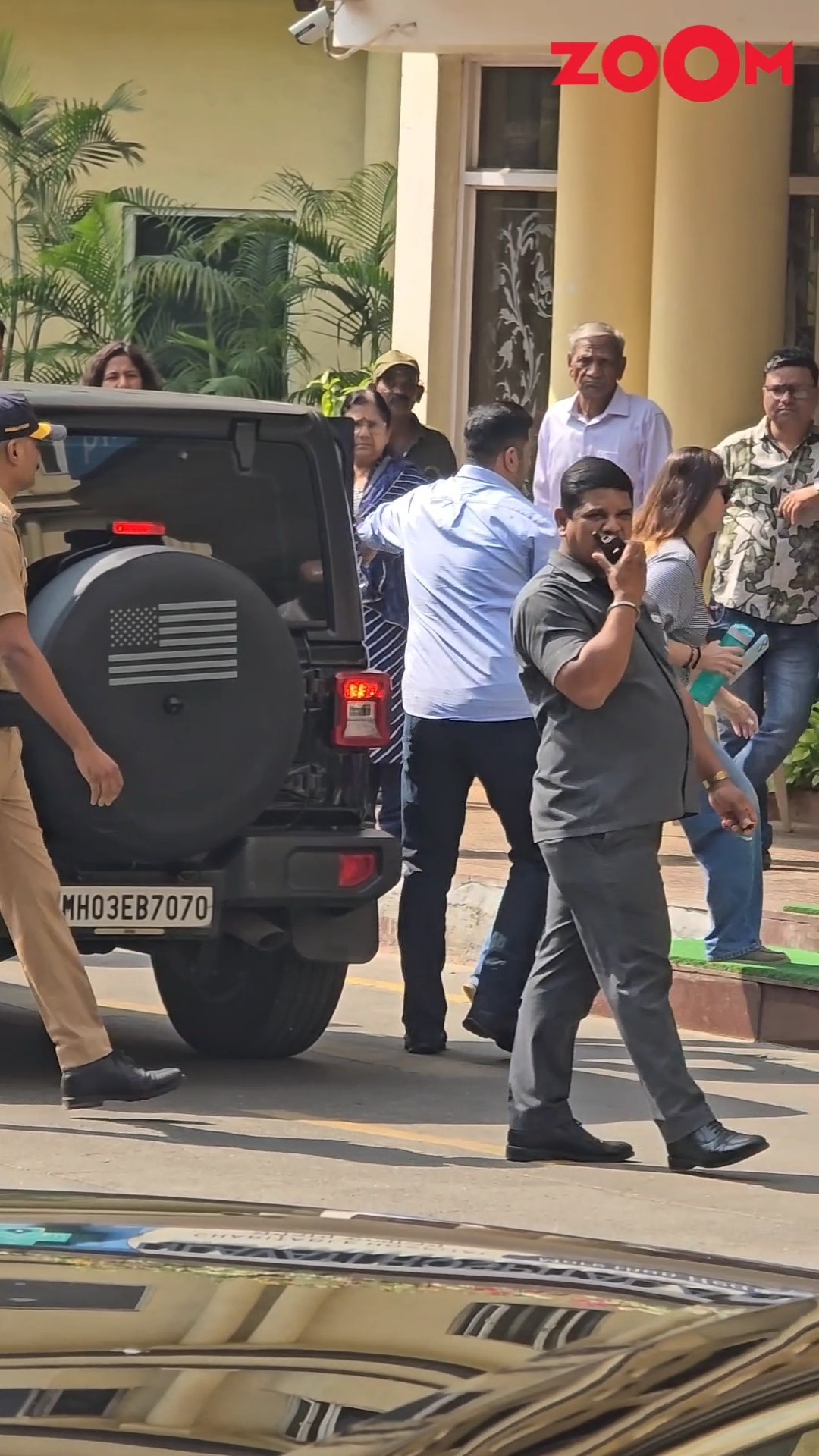 Kareena Kapoor reaches hospital to check the health update of Aaif Ali Khan after attack #shorts