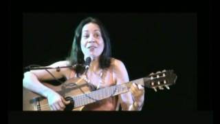 Monica Albuquerque e Robson Russo interpretando  "Marambaia"