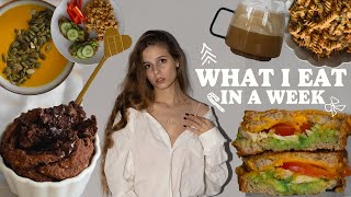 WHAT I EAT IN A WEEK before the holidays *vegan* roadtrip to Vienna Christmas Market, snow fall,