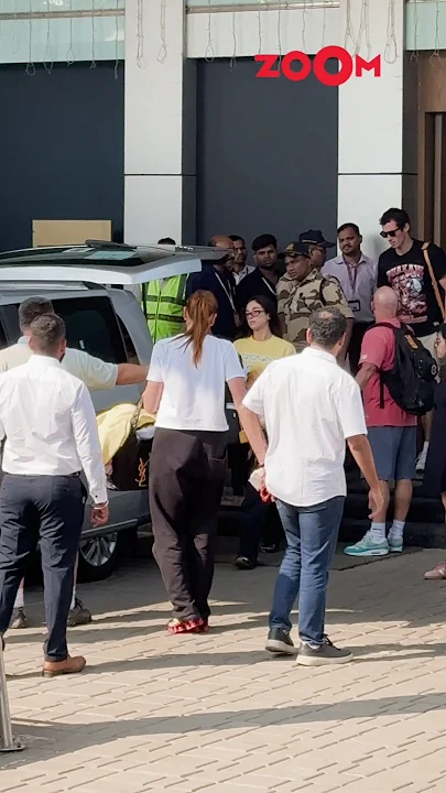 Dua Lipa Arrives in India for Her Much-Awaited Concert? #dualipa #shorts