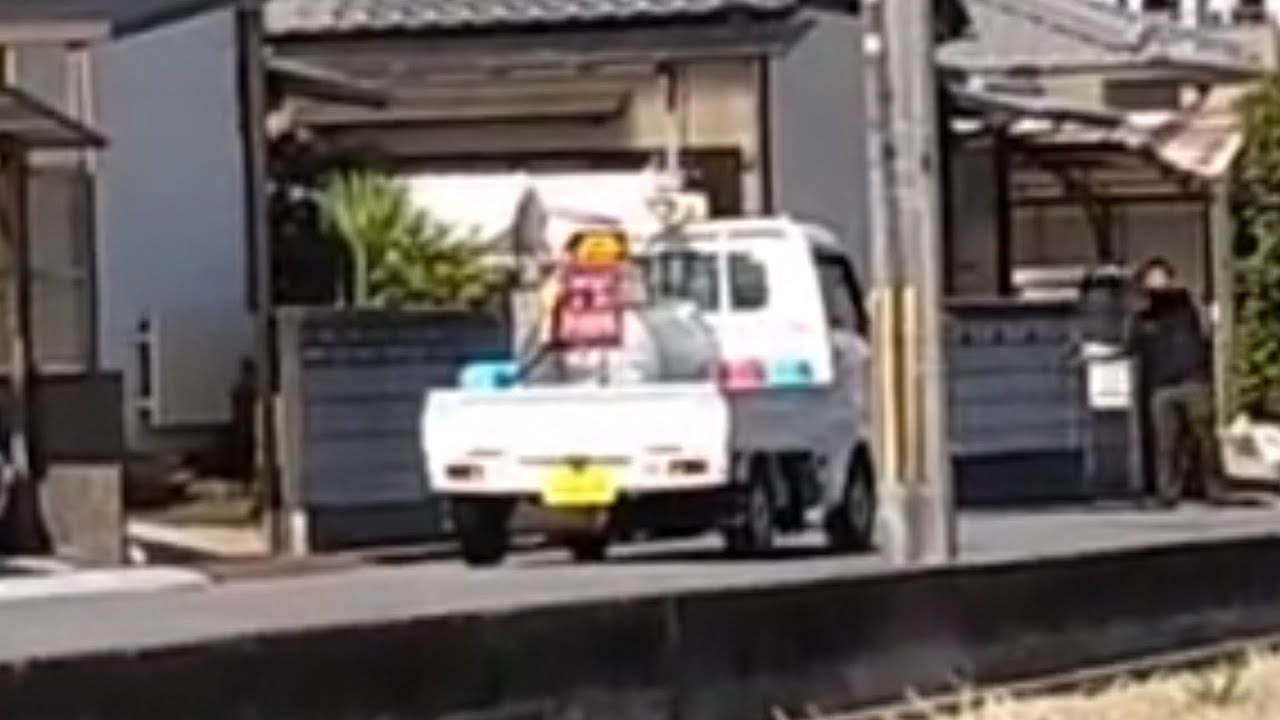 2023年(令和5年)も発見！シューワ石油の灯油巡回販売車(雪やこんこ