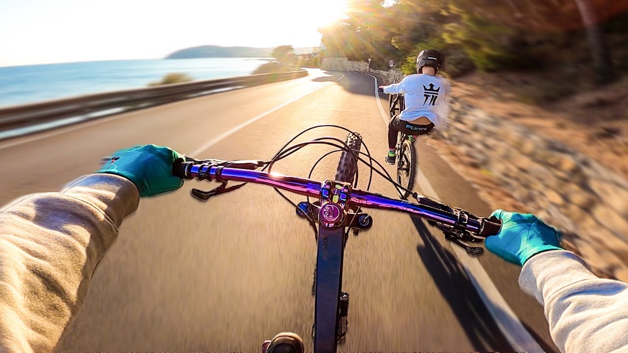 CHIEDO A SCONOSCIUTI DI MONTARE LA MIA BICI! - YouTube
