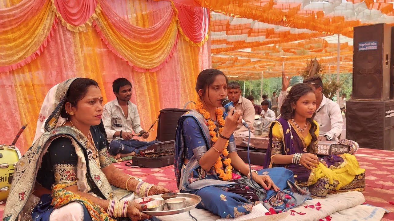 Rina dabhi // parsotaj gaam live // lagn-geet// @Rinadabhiofficial 