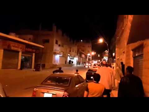 مجهولون يكسرون كوفي شوب في جرش