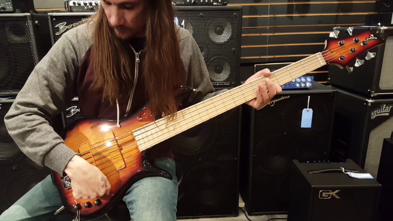 канадском басе f-bass. Bass demo. Bass demo. 1st player bass. оператор бас.
