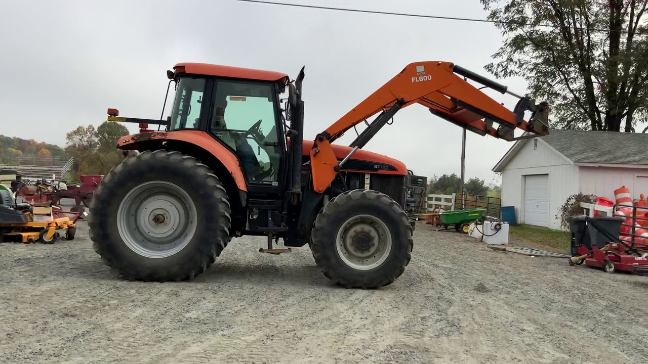 Agco RT130 Tractor with FL600 Loader, Lot 31 : 4wd, Sn. L 163022 Type ...