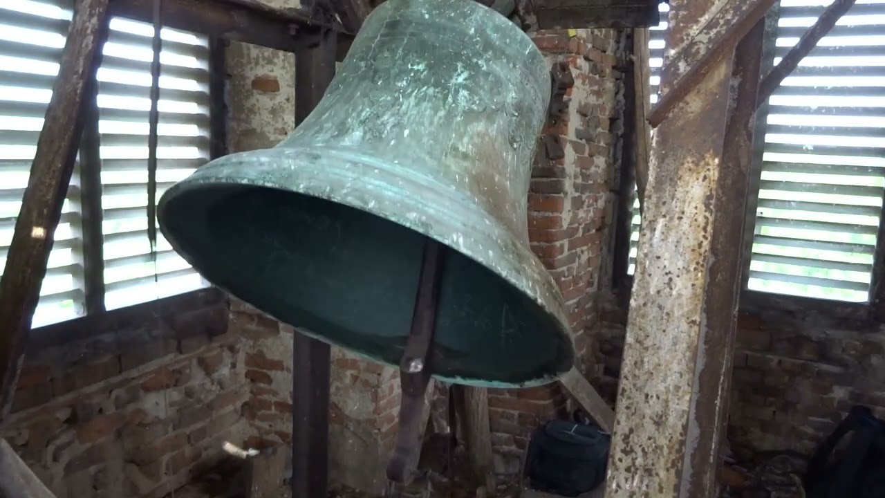 EGYED (H) - A Szentháromság templom harangjai