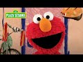 Sésamo: ¡El casco y la bicicleta visitan a Elmo!