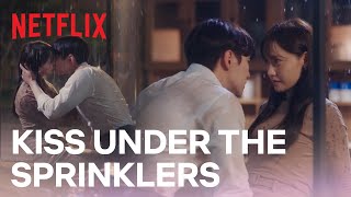 Chef Jun-ho skips dinner for an unplanned kiss under the sprinklers | King the Land Ep 8 [ENG SUB]