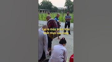 Gần kết thúc buổi cúng dường cho các thầy sáng nay 22/7