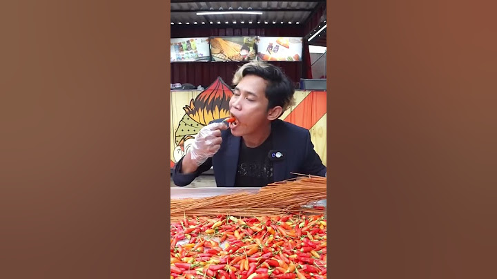 Mukbang mie lidi terpedas di bumi