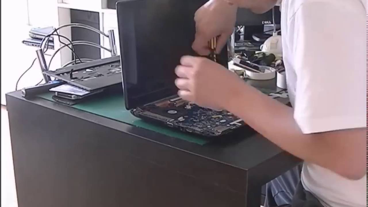 acer aspire 5336 disassemble and upgrade - YouTube