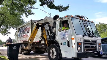 Midwestern Sanitation: Mack LEU/ Heil DuraPack Python