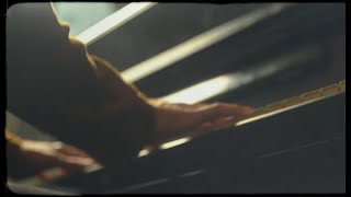 Miniatura de vídeo de "Фіолет - Зовсім не боляче (Official video)"