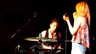 Ellie Goulding @ UCSB - "Your Song"