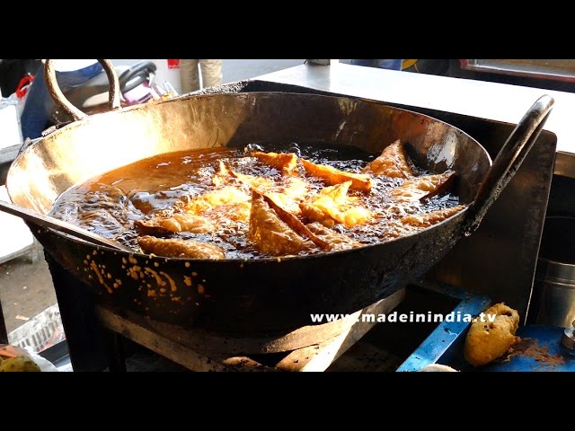 SAMOSA | HOW TO MAKE SAMOSA | Traditional Potato Samosa Recipe street food | STREET FOOD