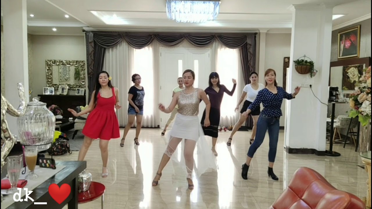 Girl in The Mirror line dance YouTube