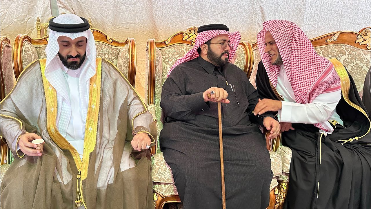 الشيخ المستشار محمد بن عبدالعزيز المدرع لواجب عزاء شيخ شمل قبائل قحطان ووادعة الشيخ : فهد بن دليم