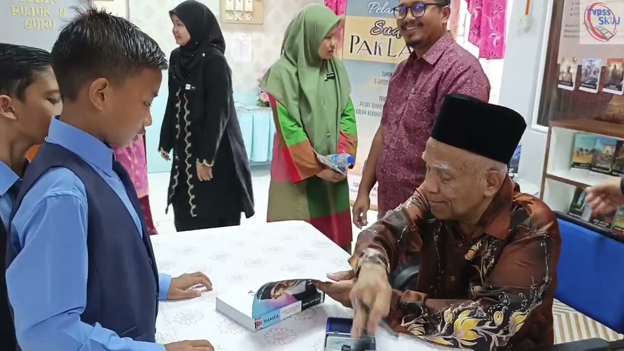 EPISOD 43: DI SINI BERMULANYA : PELANCARAN SUDUT PAK LATIP DAN MINGGU BAHASA