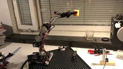 4 DOF robotic arm and object identification with TensorFlow CNN.