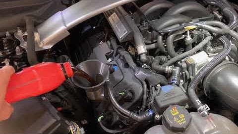 3D printed mustang oil funnels in action