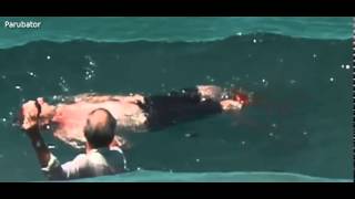 АКУЛА НАПАЛА НА ЧЕЛОВЕКА(Нападение акулы на пляже Австралии., 2014-09-11T15:59:14.000Z)