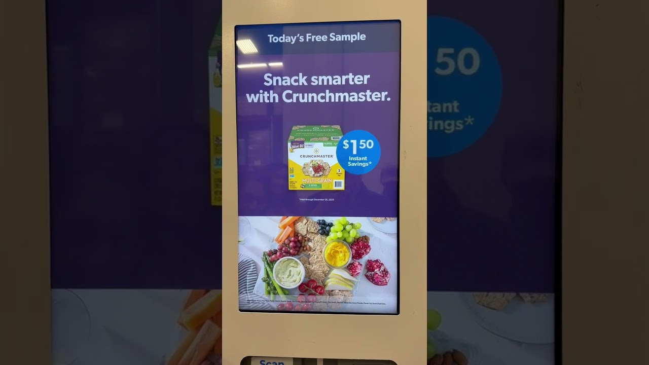 В декабре 2025 года в Sam's Club, Гейнсвилл, Флорида, раздавали бесплатные образцы крекеров Crunc...