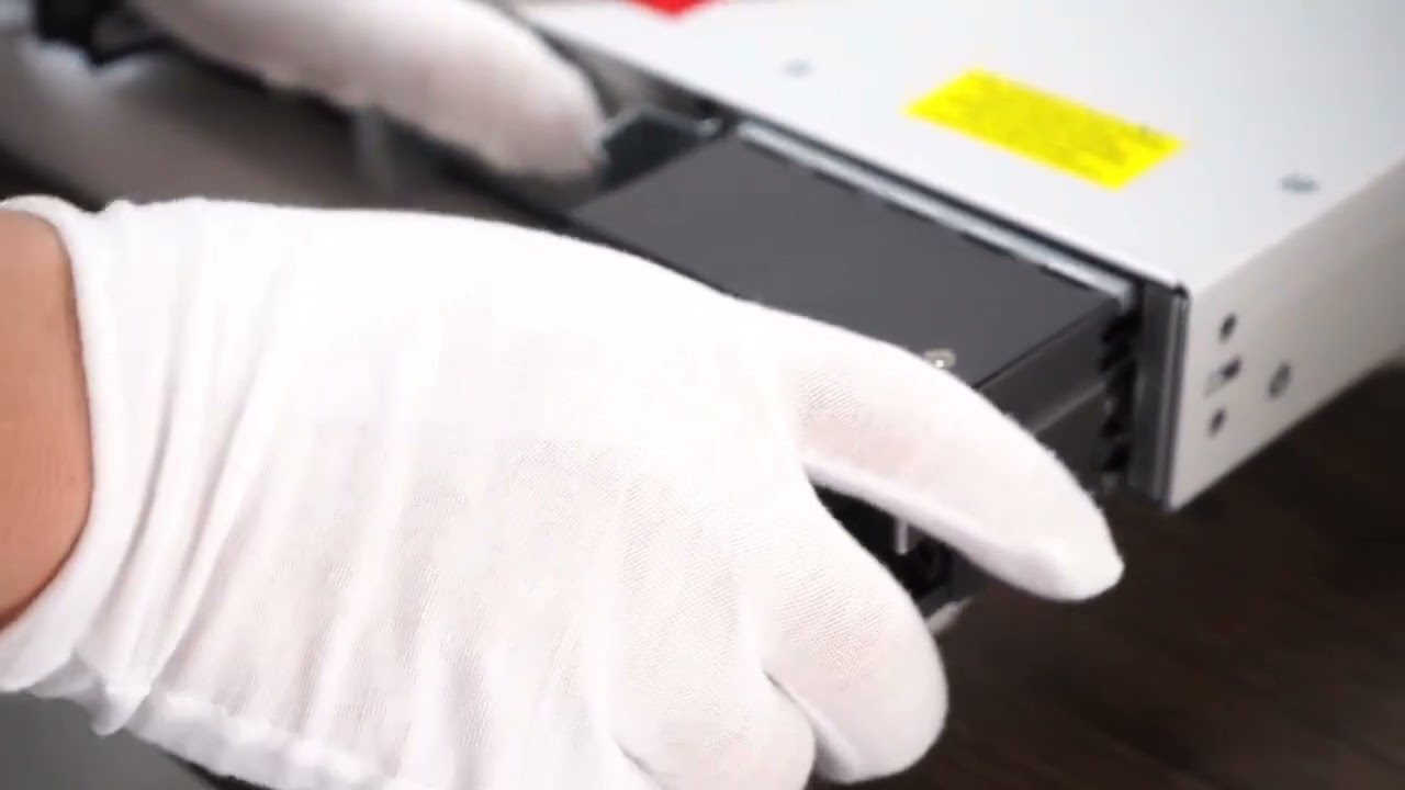 Cisco Catalyst 9300-48U switch video