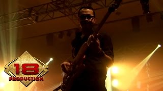 Kerispatih feat. Sammy Simorangkir - Kejujuran Hati (Live Konser Surabaya 5 Desember 2014)