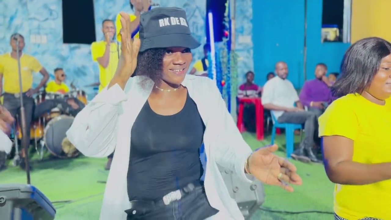 La princesse chante la Reine de Mutuashi. Repose en paix maman tshala muana