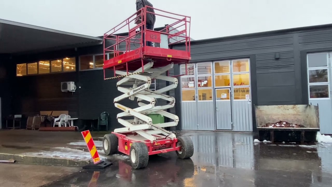 Saxlift Hunterlift RT 2560E