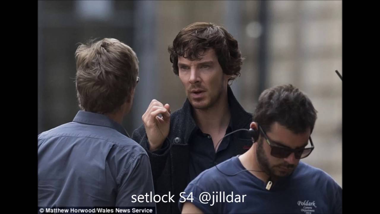 Benedict Cumberbatch and Martin freeman on setlock S4 pics
