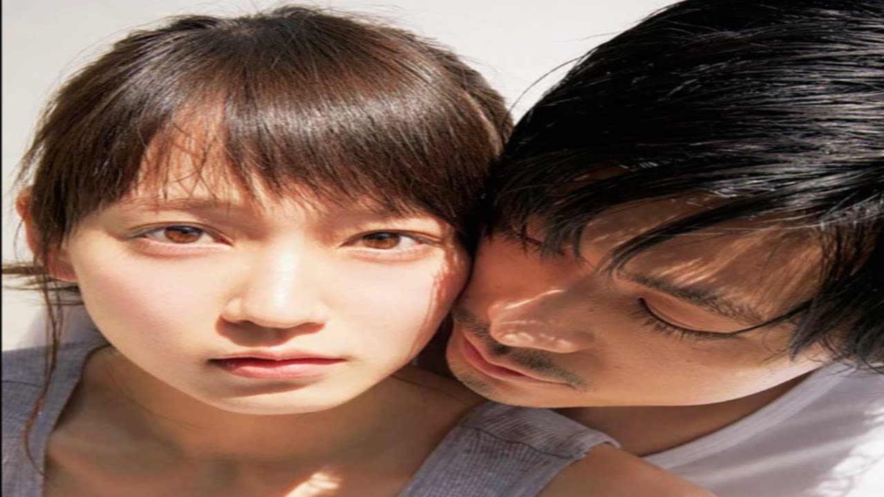 吉岡里帆&成田凌 ドキドキするほど密着\u2026 妄想カップル動画が