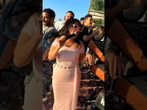 رحمه عصام بتعاكس عبسلام على المسرح والجمهور هيقع من الضحك