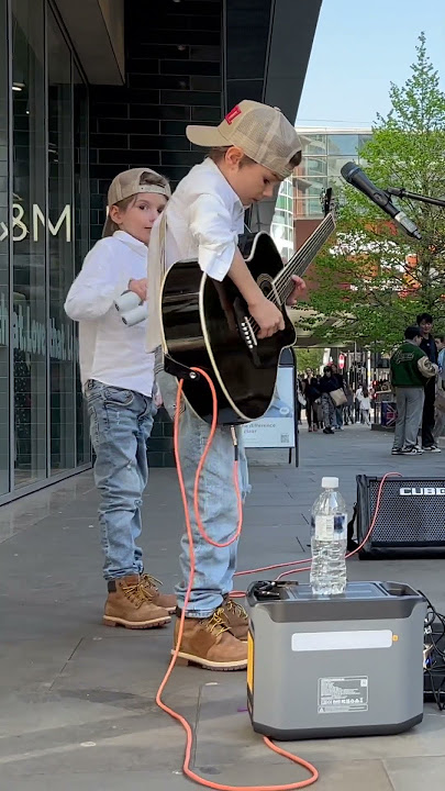 Lean On Me - Bill Withers #brothers #classic #help #support #together #patricks #busking #leanonme