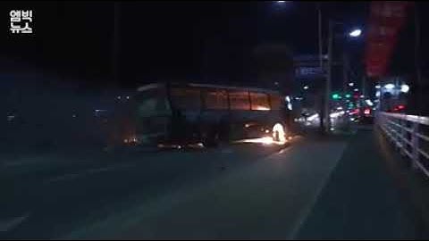 Những hình ảnh về vụ cháy rừng ở 강원도 속초.