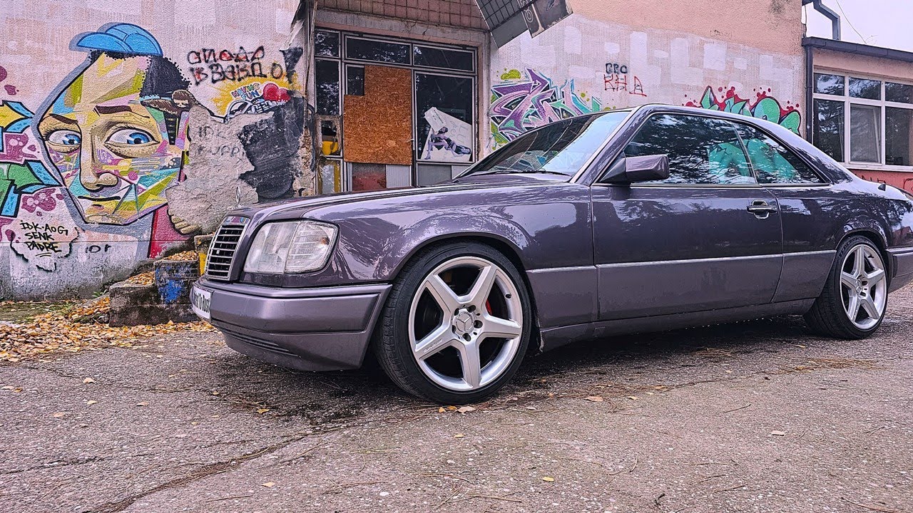 W124 AMG スカッフプレート　激レア hqdefault.jpg