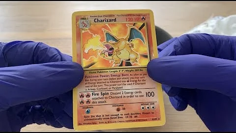 Clean dirt off Old/Vintage Pokémon Cards